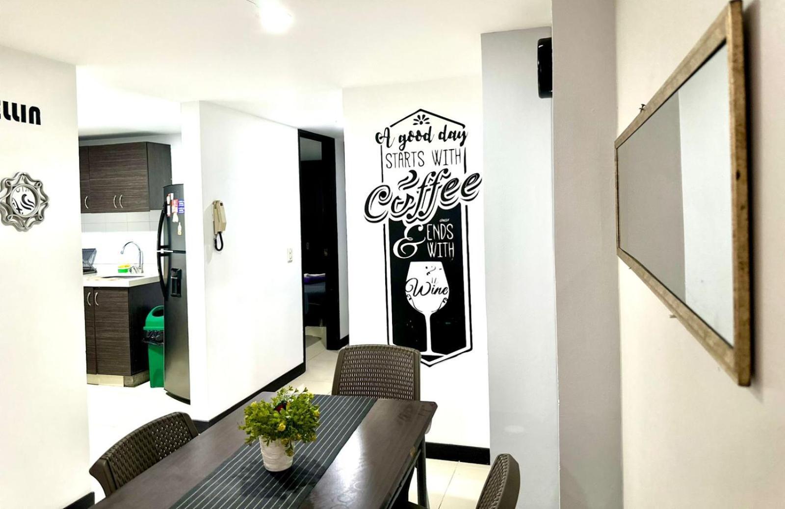 Apto Moderno En Laureles Medellín Esterno foto